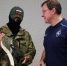 Самарский боец СВО подарил Дмитрию Азарову картину, сделанную на обломке ракеты комплекса С-400  - НеСлухи.РФ