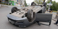 В Тольятти после столкновения с "Калиной" перевернулась "Веста" - ТК ТОЛЬЯТТИ 24