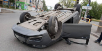 В Тольятти утром на перекрестке перевернулся автомобиль - TLT.Ru