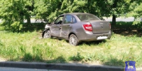 В Тольятти автомобиль врезался в дерево. Пострадали люди - TLT.Ru