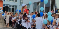 В Тольятти прошли праздничные линейки, посвященные Дню знаний - Городские Ведомости