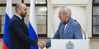 Губернатор Вячеслав Федорищев вручил награды в преддверии Дня работников дорожного хозяйства - TLT.Ru