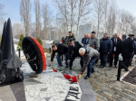 Участники почтили минутой молчания память подводников